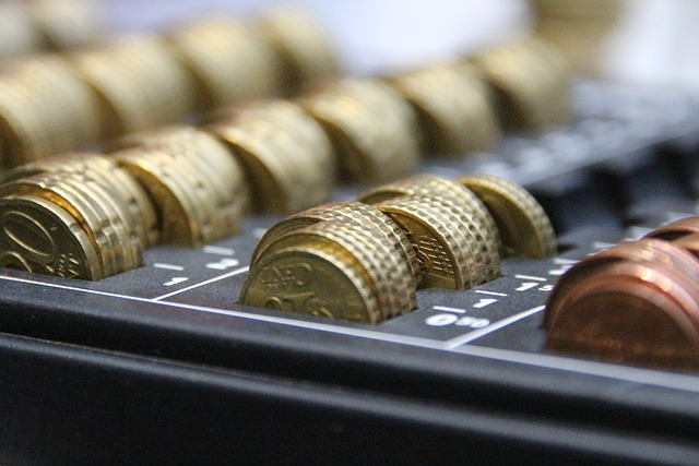 Jak sprawdzić swoją zdolność kredytową przed wizytą w banku